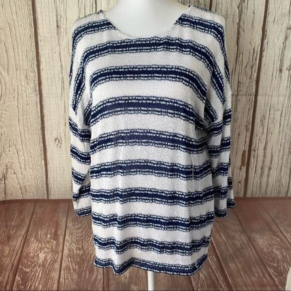 Two by Vince Camuto‎ Top Shirt Womens Small White Blue Stiped Open Knit Costal